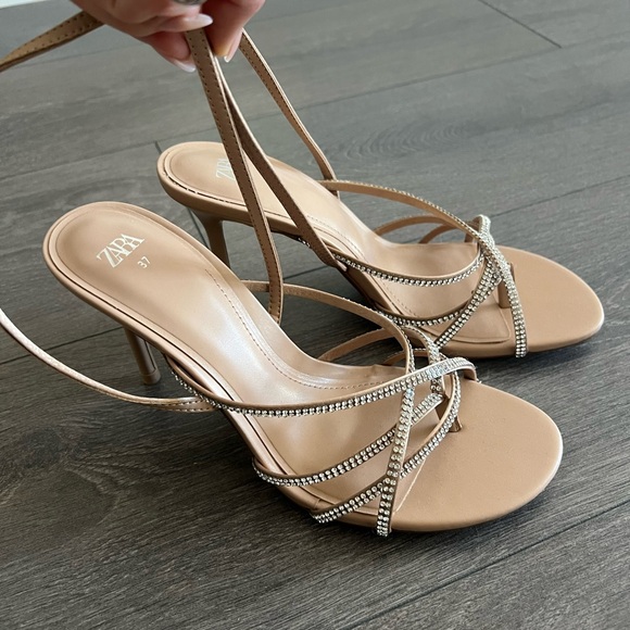 Brand new Zara Nude Sparkly Strappy Sandals 6.5 - Picture 3 of 5
